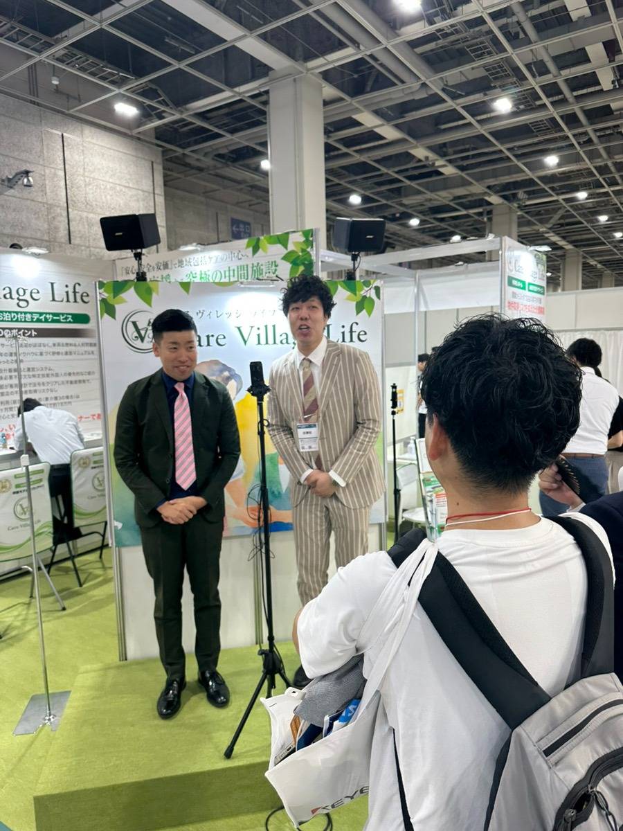 【展示会】株式会社CareNation様ブースに芸人さんをキャスティングさせていただきました！